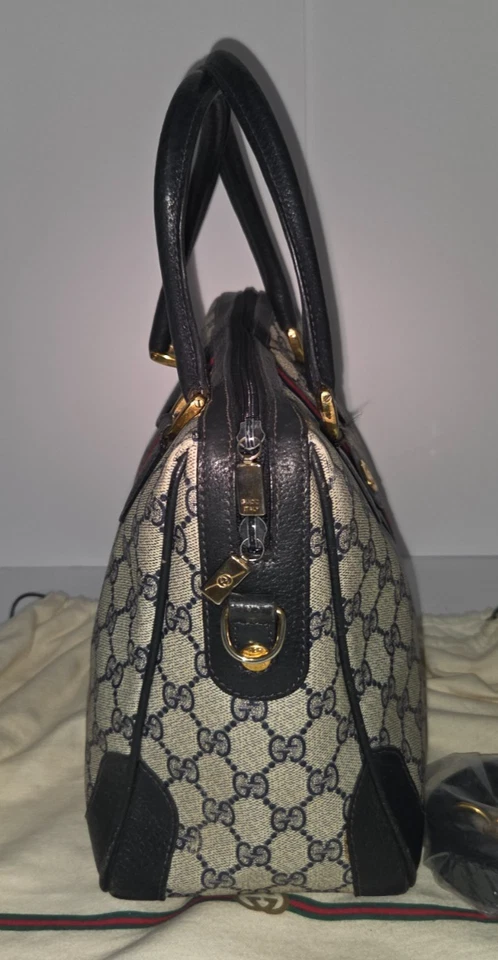Bolso Boston GUCCI de Colección Años 80 Azul Marino Correa para el Hombro Bolsa para el Polvo Accesorios Colección Foto 4 de 4
