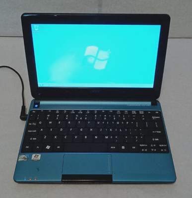 Blue Acer Aspire One Netbook / Laptop - Intel Atom 1.60 GHz CPU, 1 GB RAM, Win 7