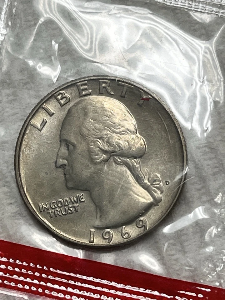 1969 D  Washington Quarter BRILLIANT COIN MINT UNC SEALED IN CELLO - Image 4 of 4