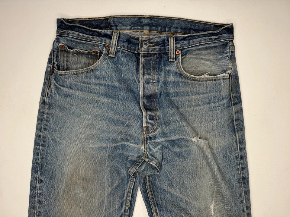 Jeans de mezclilla vintage Levi’s 501 botón mosca pierna recta 33 x 32* Foto 3 de 4