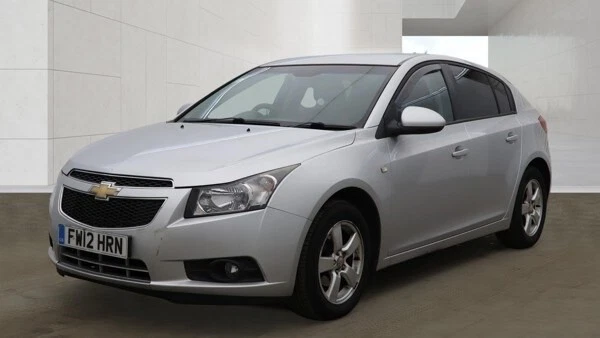 2012 Chevrolet Cruze 1.6 LT Hatchback 5dr Petrol Auto Euro 5 (124 ps) Petrol - Image 2 of 4