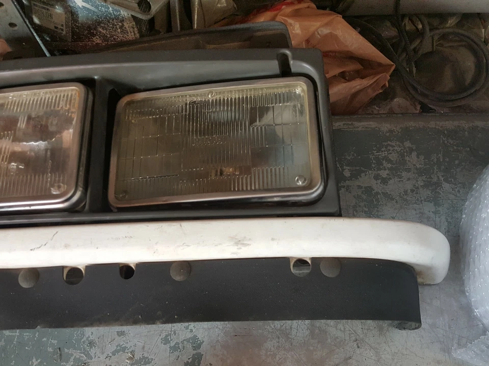 Headlights with door and backing - LH Fit: 95-05 Isuzu NPR NRR, GMC W4000 - Image 3 of 4