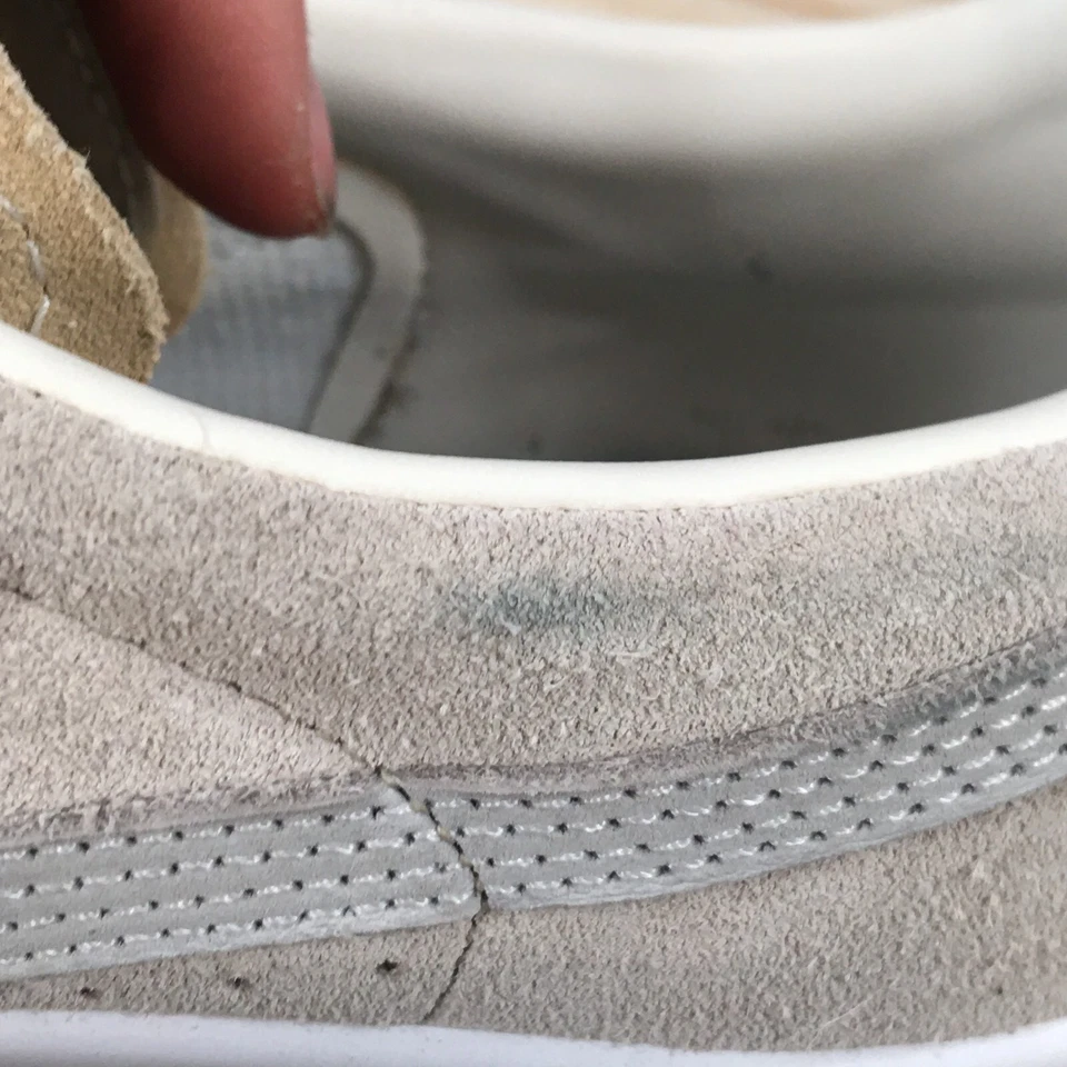 Puma Shoes Womens 8 Classic Low Top Lace Up Walking Sneakers Beige Suede Casual - Image 4 of 4