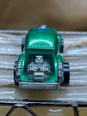Redline Hot Wheels EVIL WEEVIL & BUTTON Abolutely Gorgeous GREEN