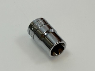   Snap On Tools USA 1/2 Drive E18 Chrome Shallow Inverted Torx Socket SLE180A