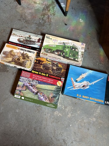 Model Kit Lot Mixed Scales Some Incomplete READ Description | eBay