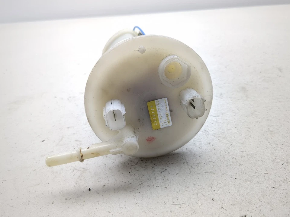 05-10 Triumph Sprint ST 1050 汽油燃气泵组件 — 第 4/4 张图片