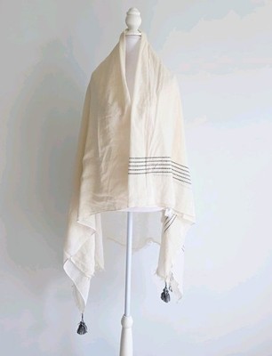 NWOT Target Cream/Yellow Shawl Wrap Scarf With Tassel And Fringe Accents