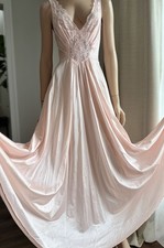 Vtg Pink Nylon Long Nightgown Full Sweep Deep V Lace Bodice Negligee Sleepwear M