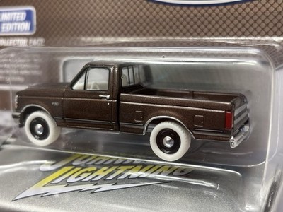 Johnny Lightning CHASE 1993 Ford F-150 WHITE LIGHTNING Mint