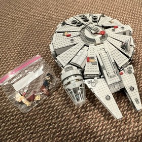 LEGO Star Wars Millennium Falcon 7965 - read description 