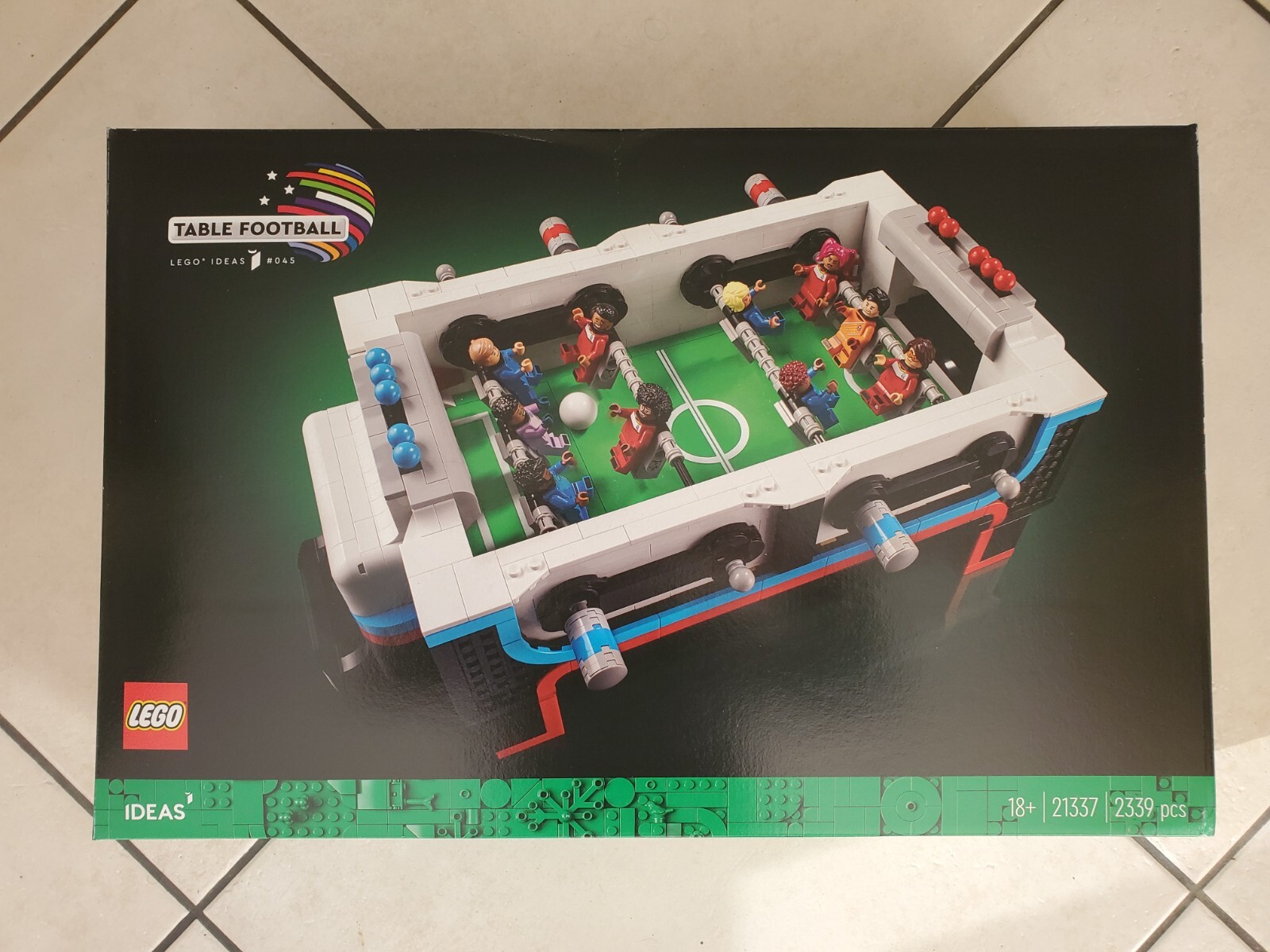 Lego Ideas 21337 Baby-Foot jeu de societe en briques pour soiree entre amis