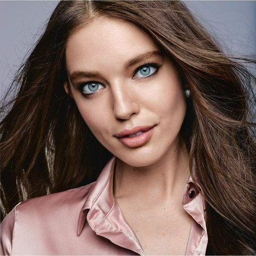 MAYBELLINE Affinitone Hydrating Vitamin E Natural Foundation 30ml *CHOOSE SHADE* - Picture 2 of 8
