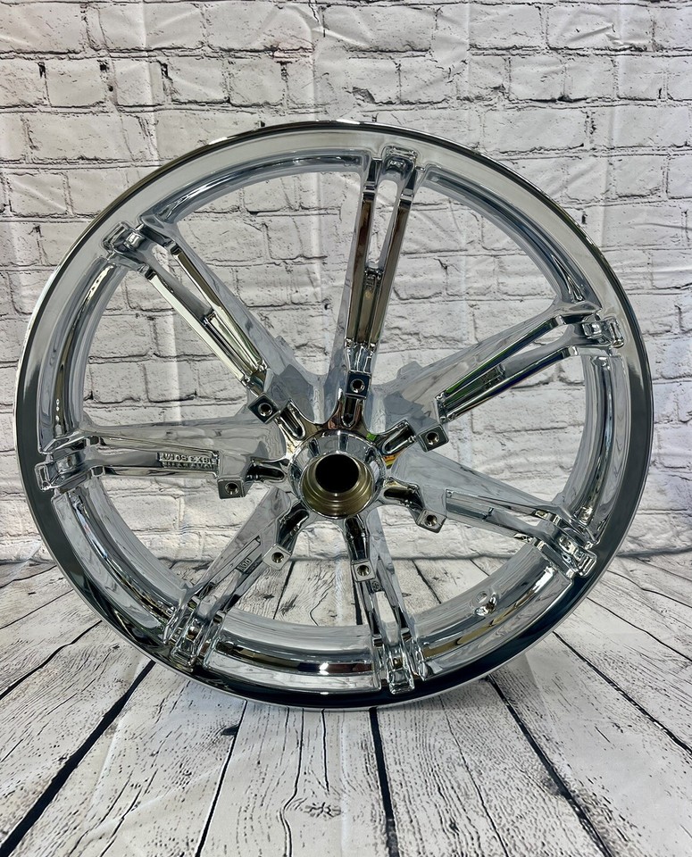 Harley Davidson Chrome Wheels 1