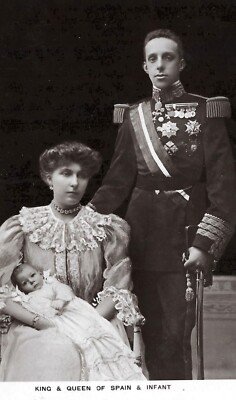König & Königin von Spanien und Säugling (Alfons XIII & Victoria Eugenia) Postkarte C58
