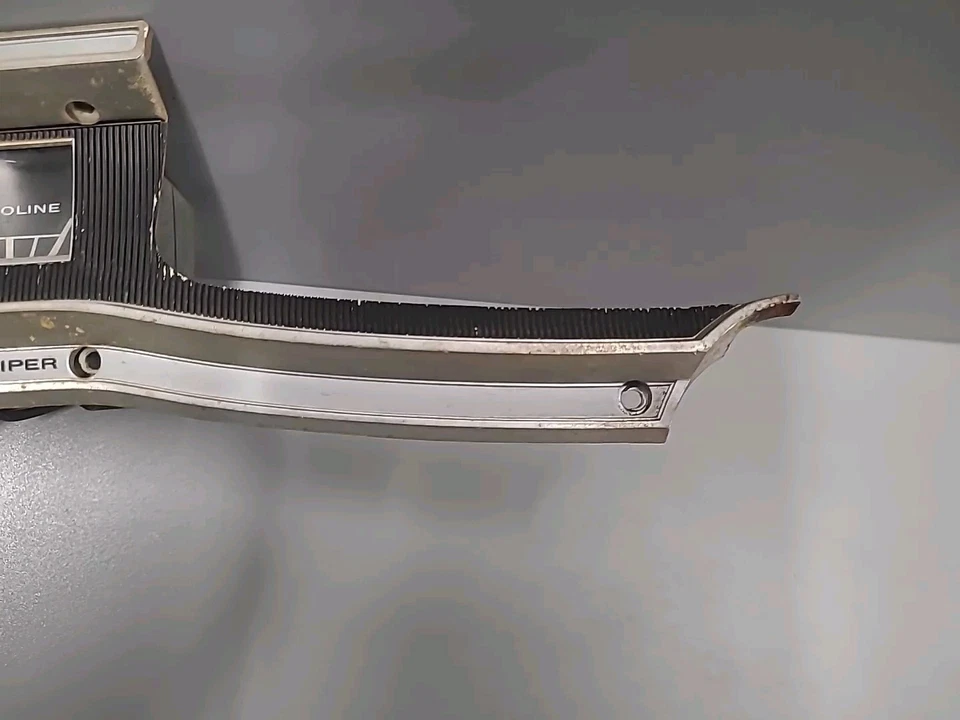 Plymouth Fury 1966 medidores de tablero voltaje de temperatura gas y bisel Foto 2 de 4