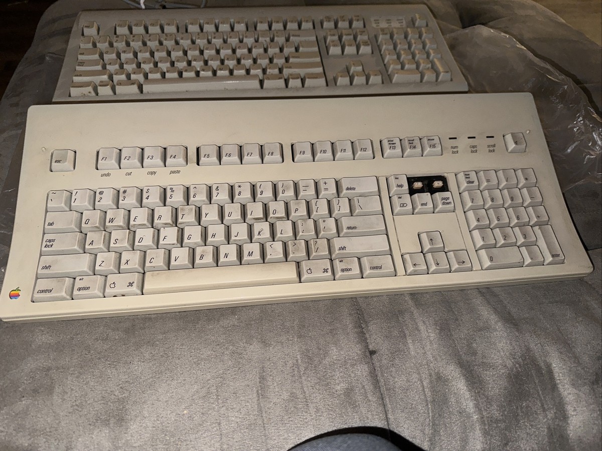 Apple Extended Keyboard （M0115） Apple Extended Keyboard (AEK) M0115 review REDUX (Alps SKCM