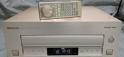 Pioneer HLD-X9 Hi-Vision LD Muse Gold Laser Disc Player HiVision