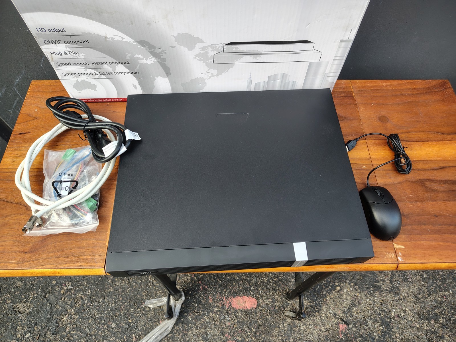 Nvr302-16e2-p16-iq 4tb 16 Channel 4k