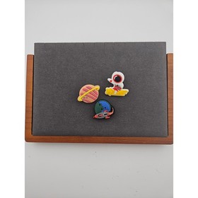 Juego de 3 dijes para zapatos espaciales cient&iacute;ficos estilo cocodrilo cohetes astronauta saturno cohete