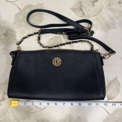 DKNY Crossbody Bag Y2K Blk Textured Saffiano w Gold Chain Accent in Strap