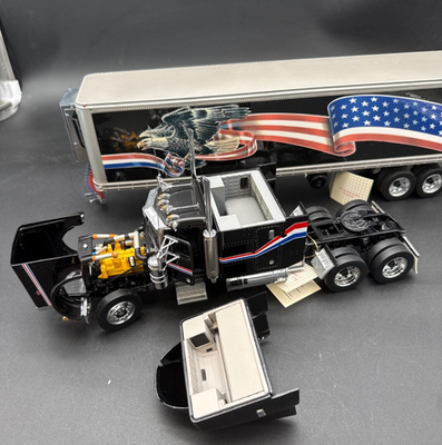 Franklin Mint PETERBILT 379 W/ Refrigerated Trailer 1/32 scale, W