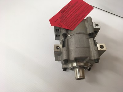 NOS Ford Lincoln Mercury A/C Compressor YC-180 F6DZ-19703-AA OEM