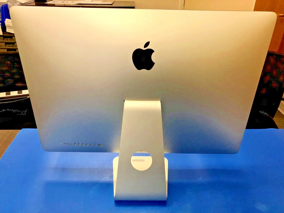 Apple iMac 27" 5K - MK462LL/A i5-6500 3.2GHz - 24GB RAM - 1 TB HDD - MAC OS 12 - Image 2 of 4