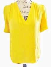NWT! Elodie Women's Short Sleeve Top, V-Neck, Pleated, Mustard Yellow, Size XS