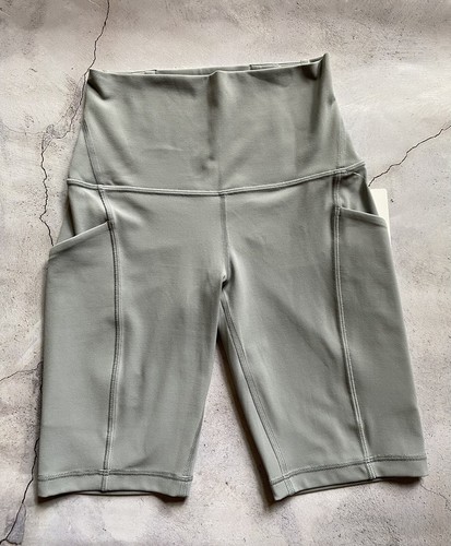 NWT Lululemon Align High Rise Short 