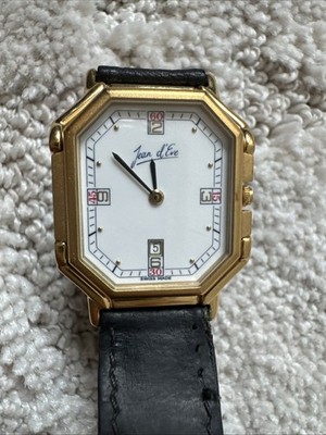 Vintage Jean d Eve Ladies matte Gold Quartz Watch, Model 262471