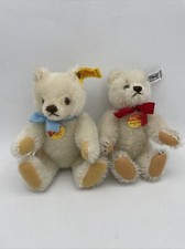 Steiff Lot Of 2 White Mohair Teddy Bear Tags 0203/18 Red And Blue Ribbons