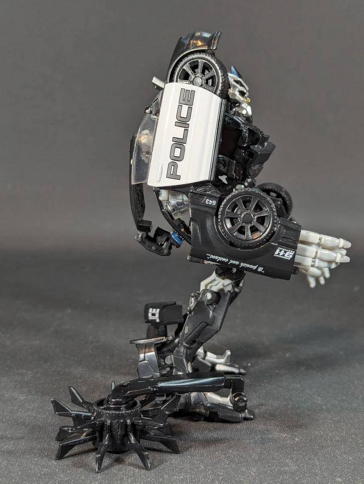 Transformers Studio Series Barricade complete SS-28 Hasbro Deluxe 2007 Movie - Image 4 of 4