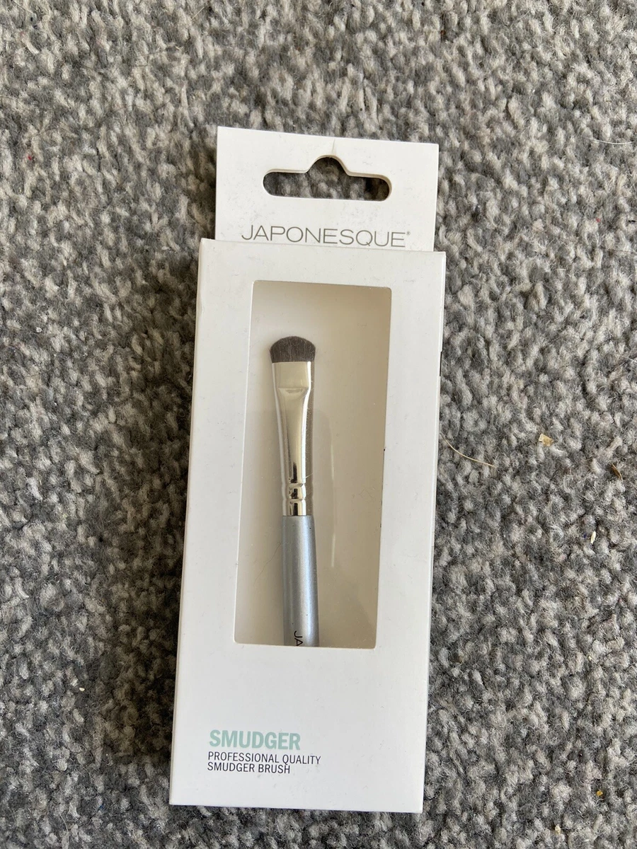 BNIB Japonesque smudger makerup brush