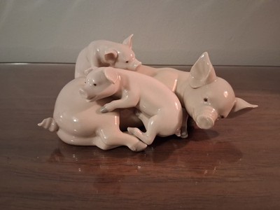 LLADRO ''Playful Piglets'' Pig Figurine Designed by Jose Roig RETIRED