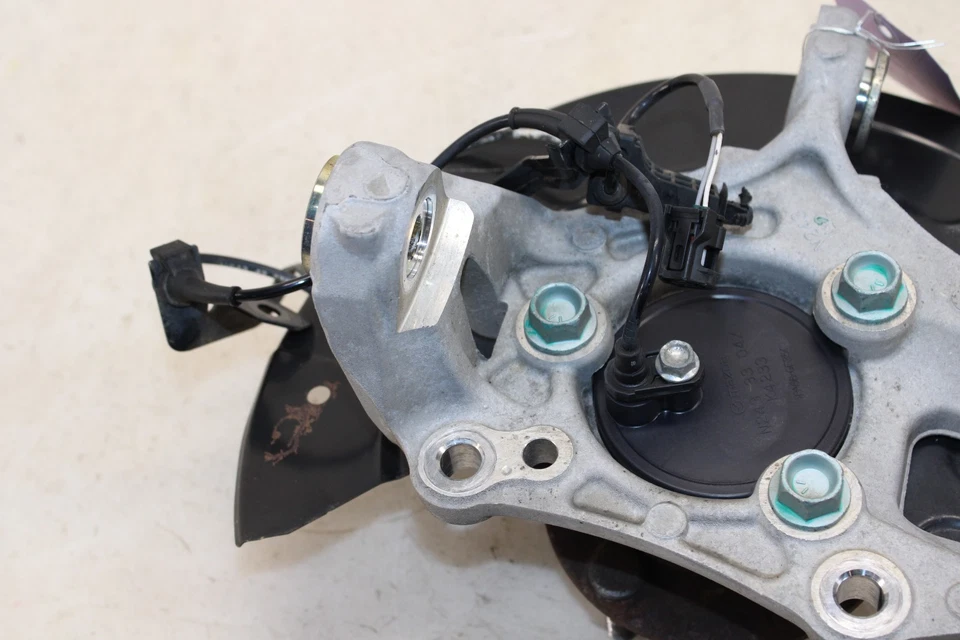 Fiat 124 Spider 2017-2020 husillo delantero izquierdo/nudillo OEM MZ70 Foto 3 de 4