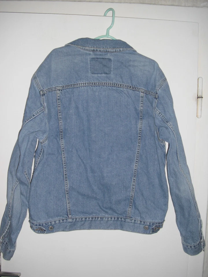 Levi Trucker, Foto 3 von 3