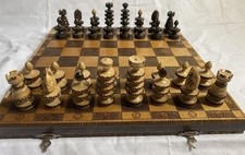 VINTAGE COMPLETE WOODEN CHESS SET IN FOLDING CASE. 