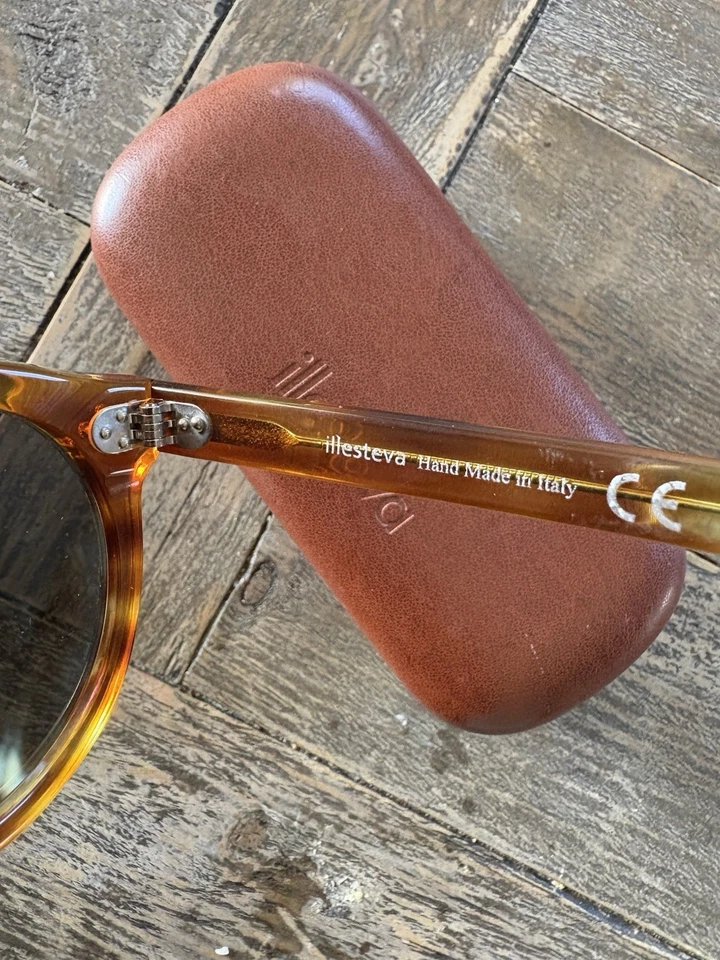 Gafas de sol Illesteva, hechas a mano, hechas en Italia, gafas de sol usadas Foto 4 de 4