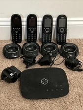 OOMA Telo TELO104 Wireless VoIP Home Phone & 4 HD2 Handsets