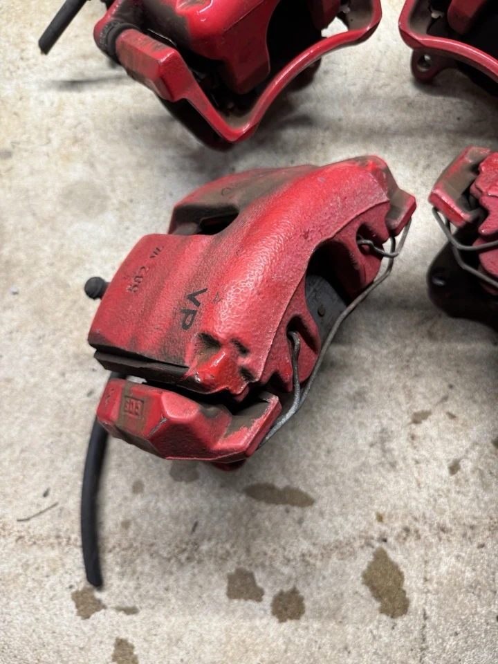 Juego de portadores de pinzas de freno delanteras y traseras MK5 2006-2010 Volkswagen Jetta GLI OEM Foto 3 de 4