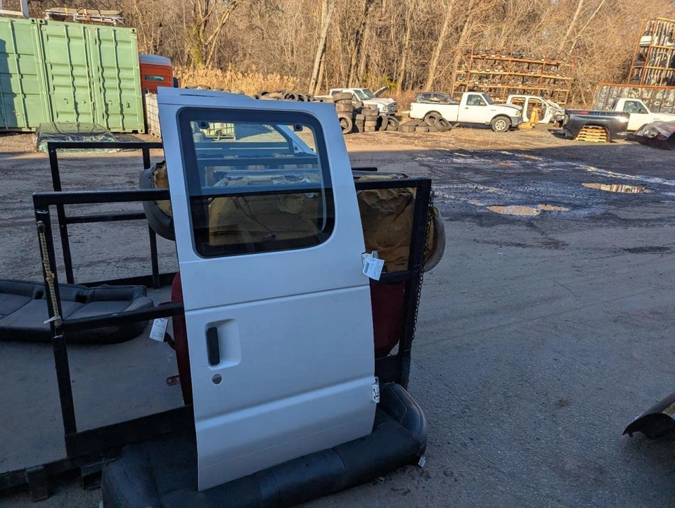(LOCAL PICKUP ONLY) Rear Side Door Side Hinged Front With Window Fits 94-14 FORD Foto 2 de 4