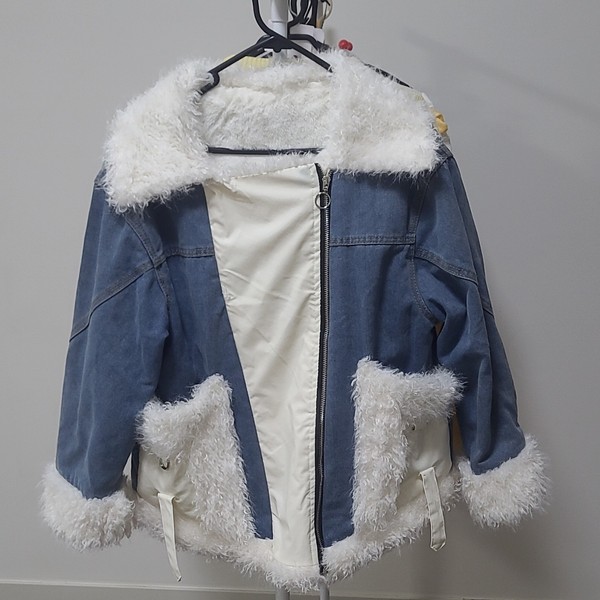 Women’s Blue White Denim Jacket Size S Regular Short Faux Fur Lined Zip Pockets