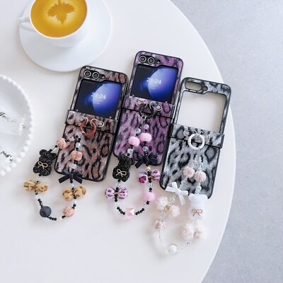 For Motorola Razr + 2024  50 Ultra /50 Girl Leopard pattern bracelet Hinge Case