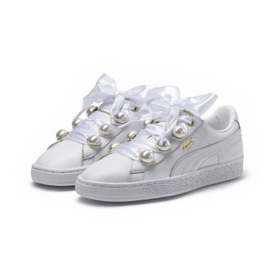 white puma trainers womens