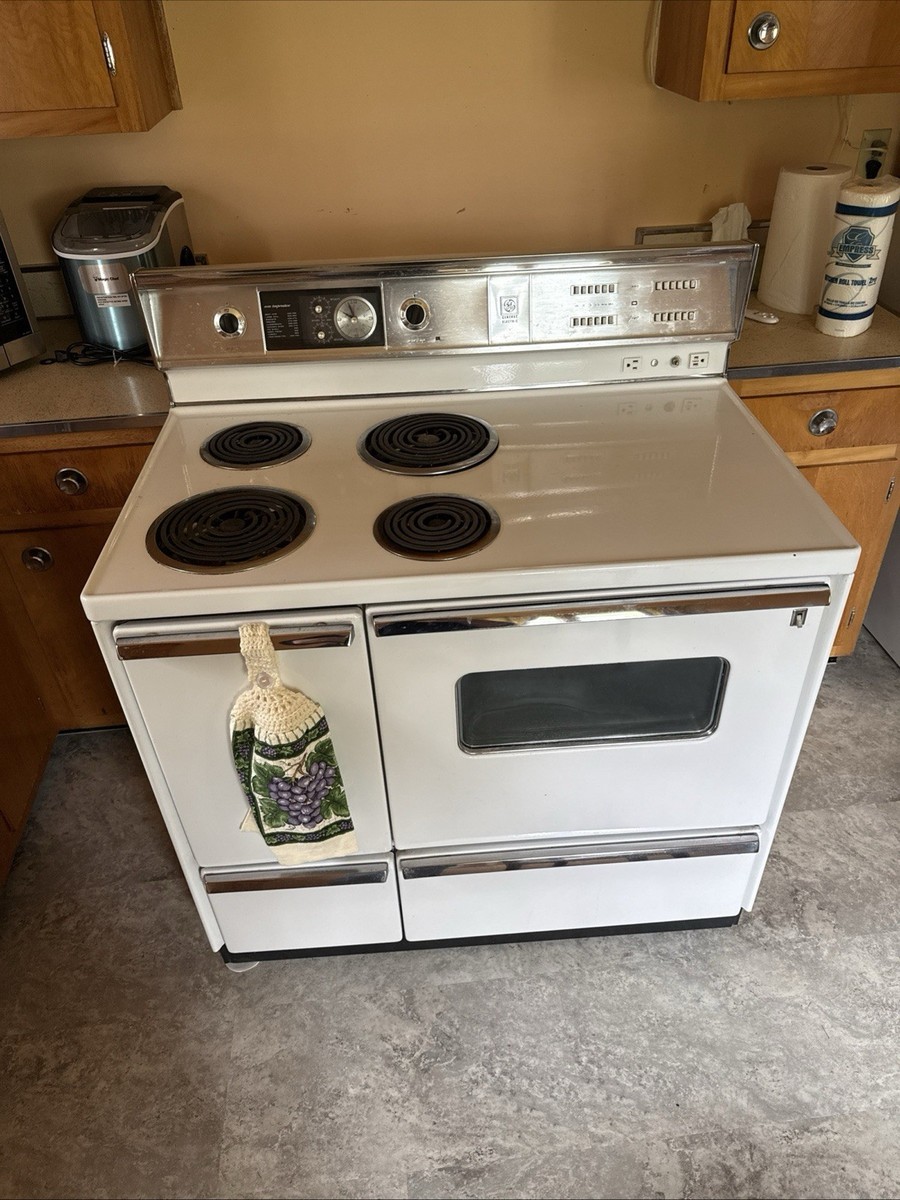 VERY impressive Vintage GE Stove Oven Range With Storage | eBay