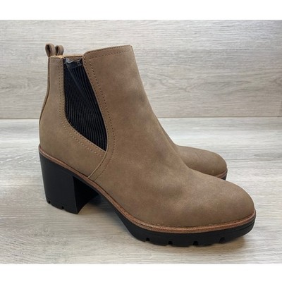 Naturalizer Madalynn Women's Boots Taupe Brown Lug Sole Heel Ankle 8.5 Shoes