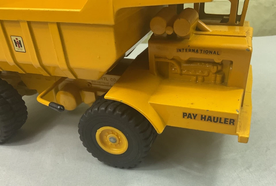 老式 Ertl 国际收割机 IH Payhauler 自卸车压铸 1: 25 比例 — 第 2/4 张图片