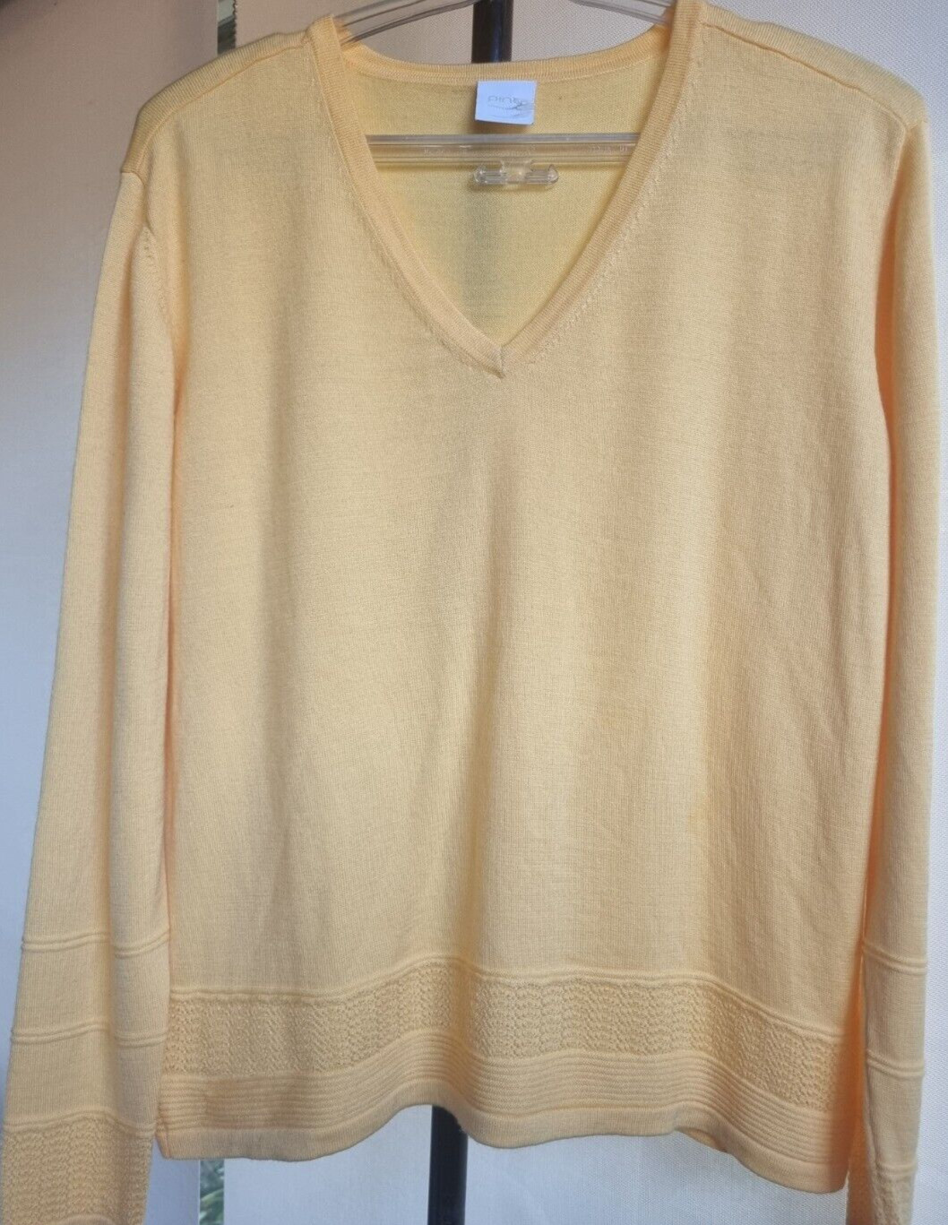 PING SENSORWARM TECHNOLOGY V-NECK S14 MERINO WOOL… - image 2