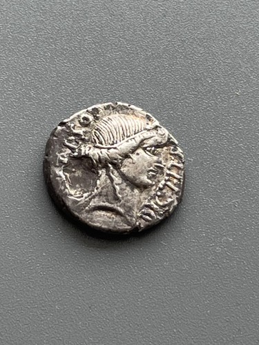 Julius Caesar AR Denarius Silver Venus Coin 48 BC bought from Stephen Album - Picture 6 of 6